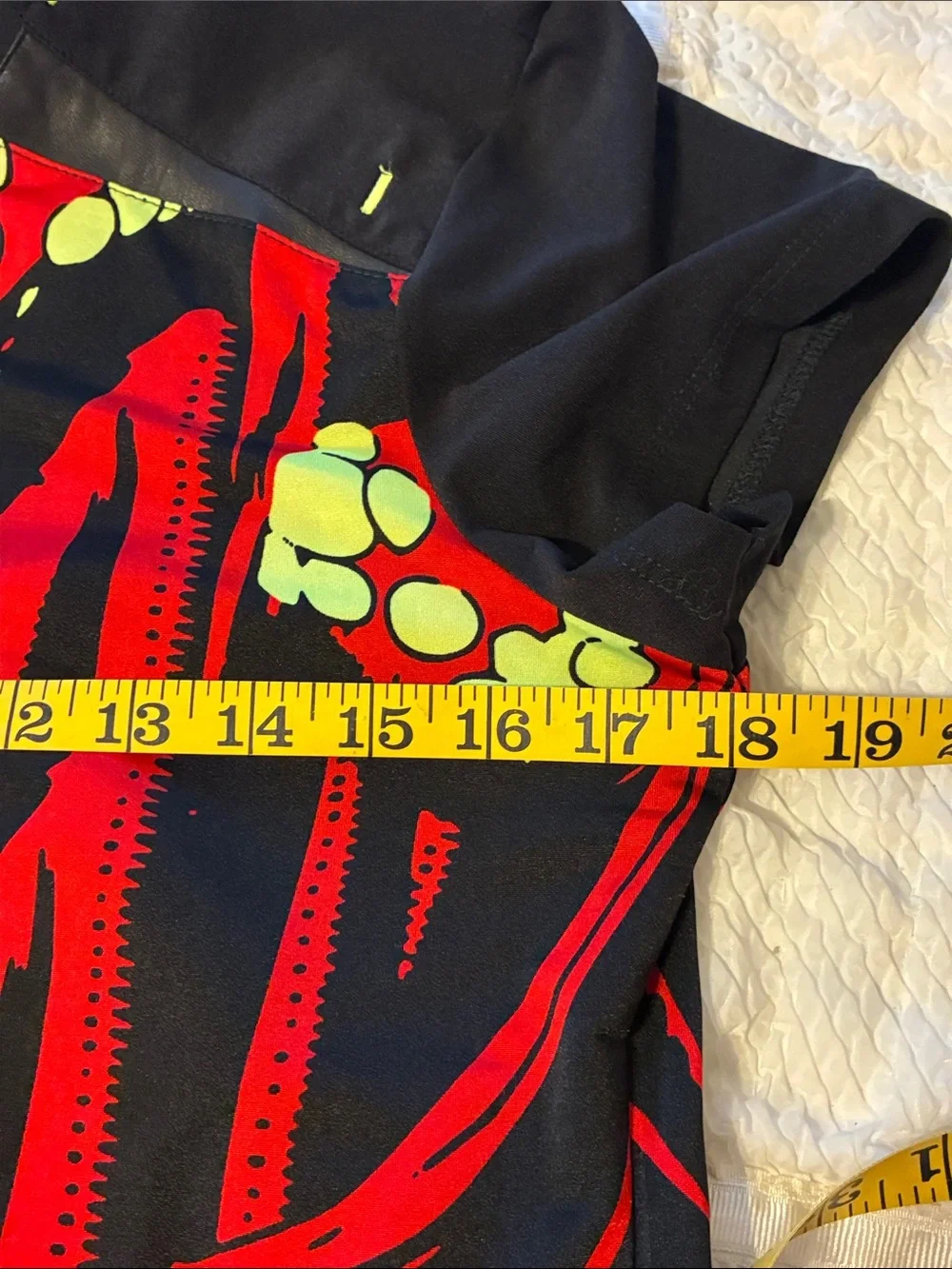 Jamie Sadock Black Golf Top with Red and Neon Yellow Abstract Print Golf, Size S - Picture 6 of 11